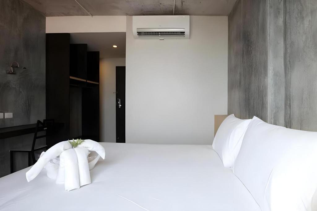 B2 South Pattaya Premier Hotel Экстерьер фото