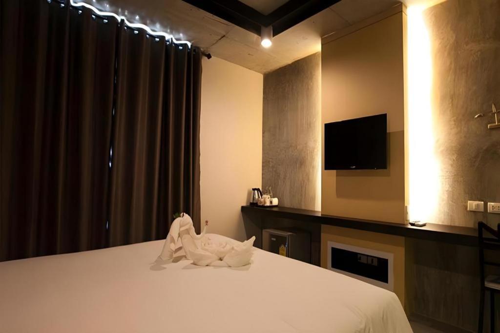 B2 South Pattaya Premier Hotel Экстерьер фото