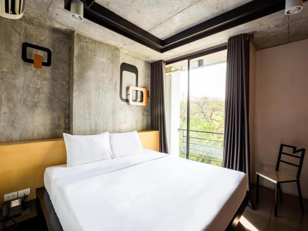 B2 South Pattaya Premier Hotel Экстерьер фото